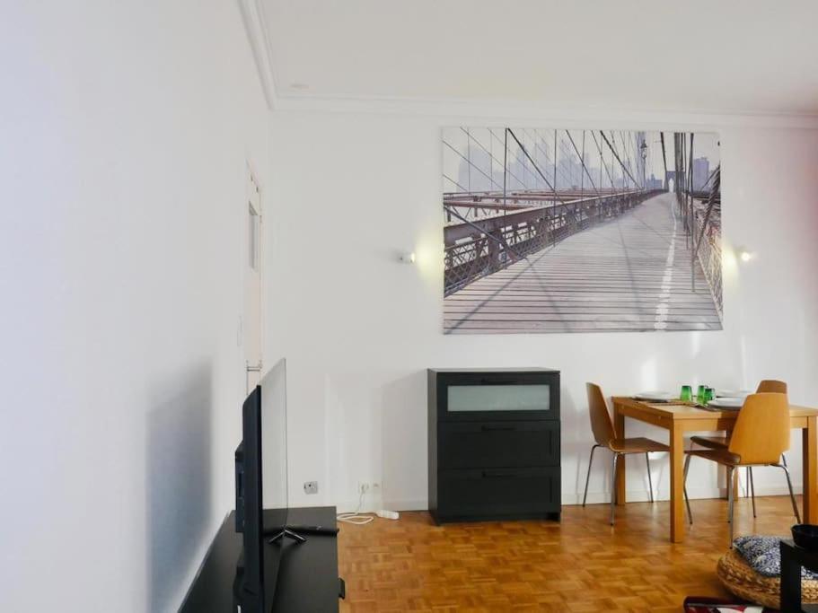 Ixelles: Superbe Appartement, Idealement Situe Bruselas Exterior foto
