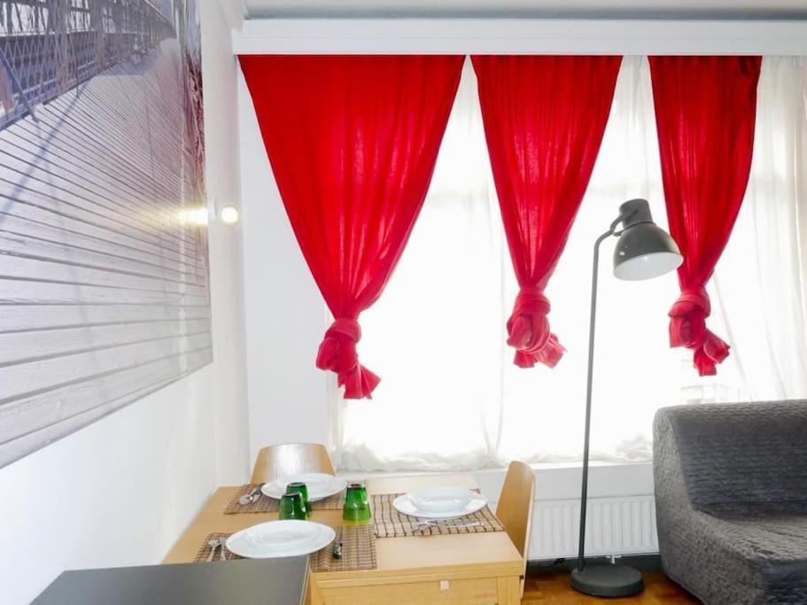 Ixelles: Superbe Appartement, Idealement Situe Bruselas Exterior foto